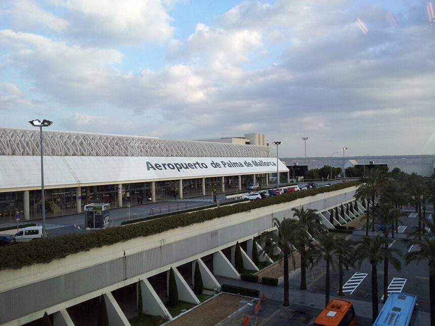 Mallorca-Palma-Flughafen-Busse-Terminal