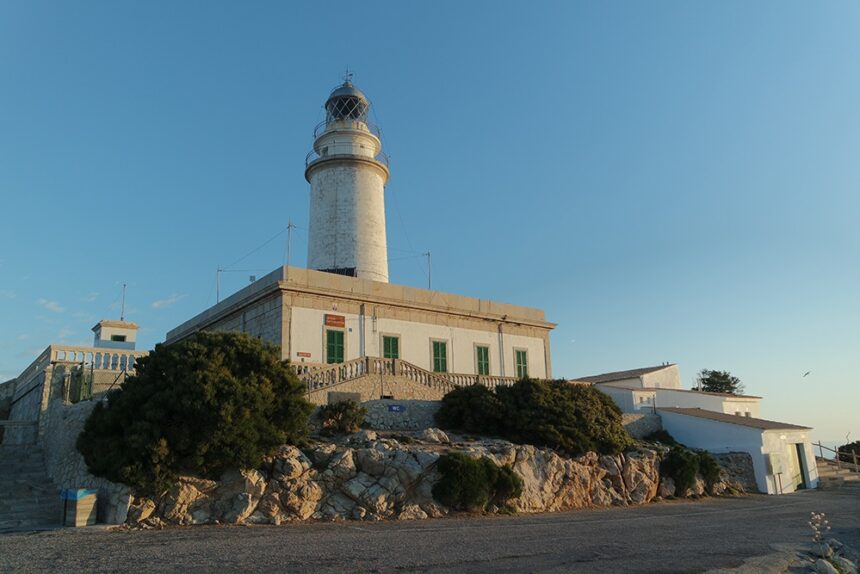 Cap-Formentor-Sonnenaufgang-Meer-Leuchtturm