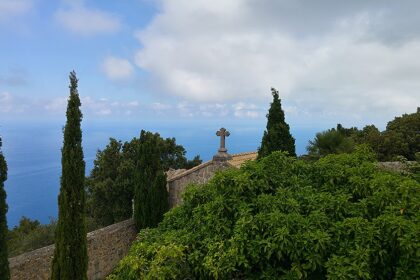 Mallorca-Ermita-de-la-Trinitat-Kloster-Kreuz
